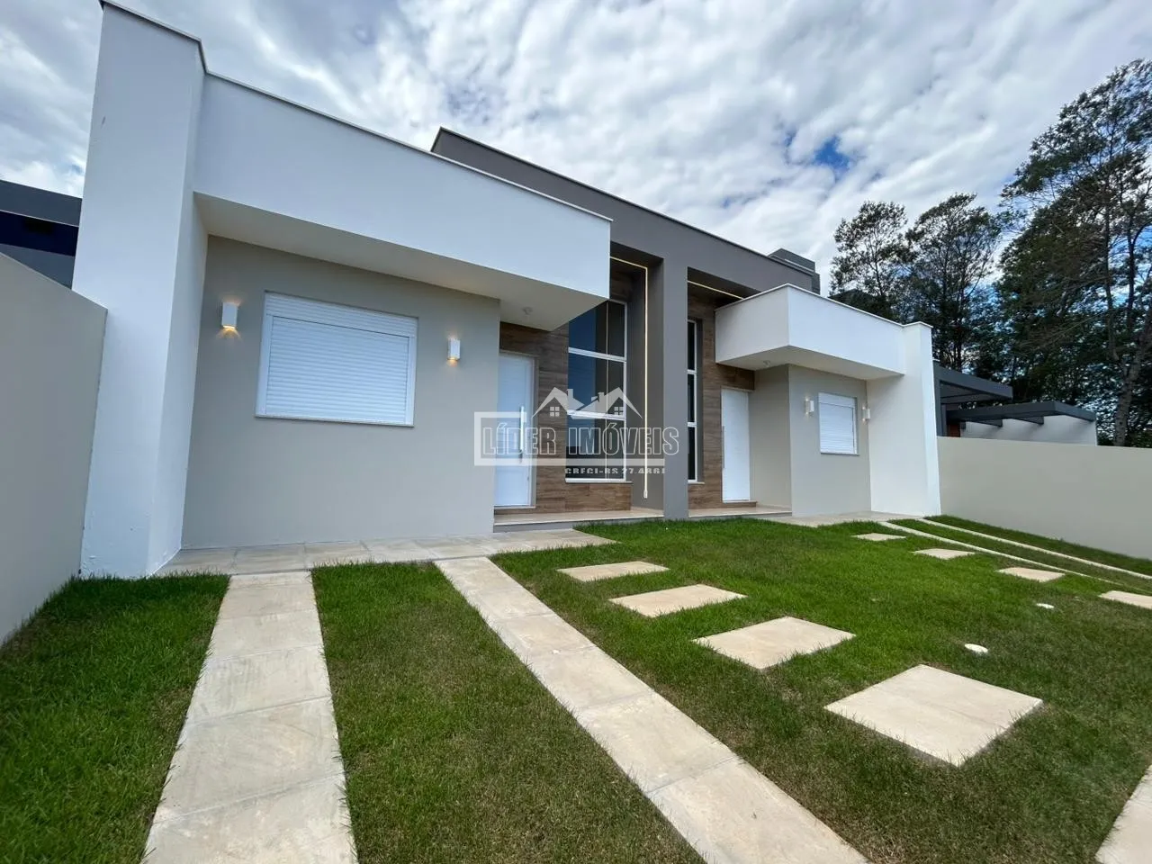 Casa geminada com 2 dormitórios, foto 1