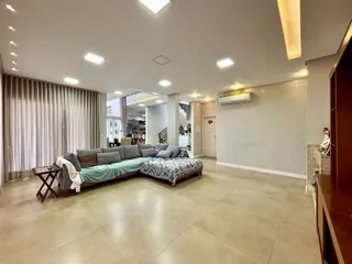Casa com 4 dormitórios, foto 3