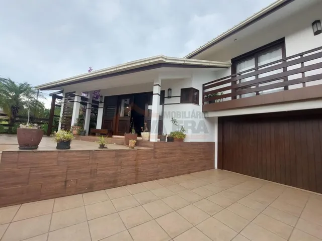 Casa com 3 dormitórios
