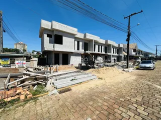 A foto mostra uma construção em andamento em Lajeado, Brasil.