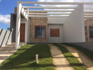 Casa geminada com 2 dormitórios, foto 1