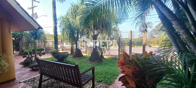 Casa com 5 dormitórios