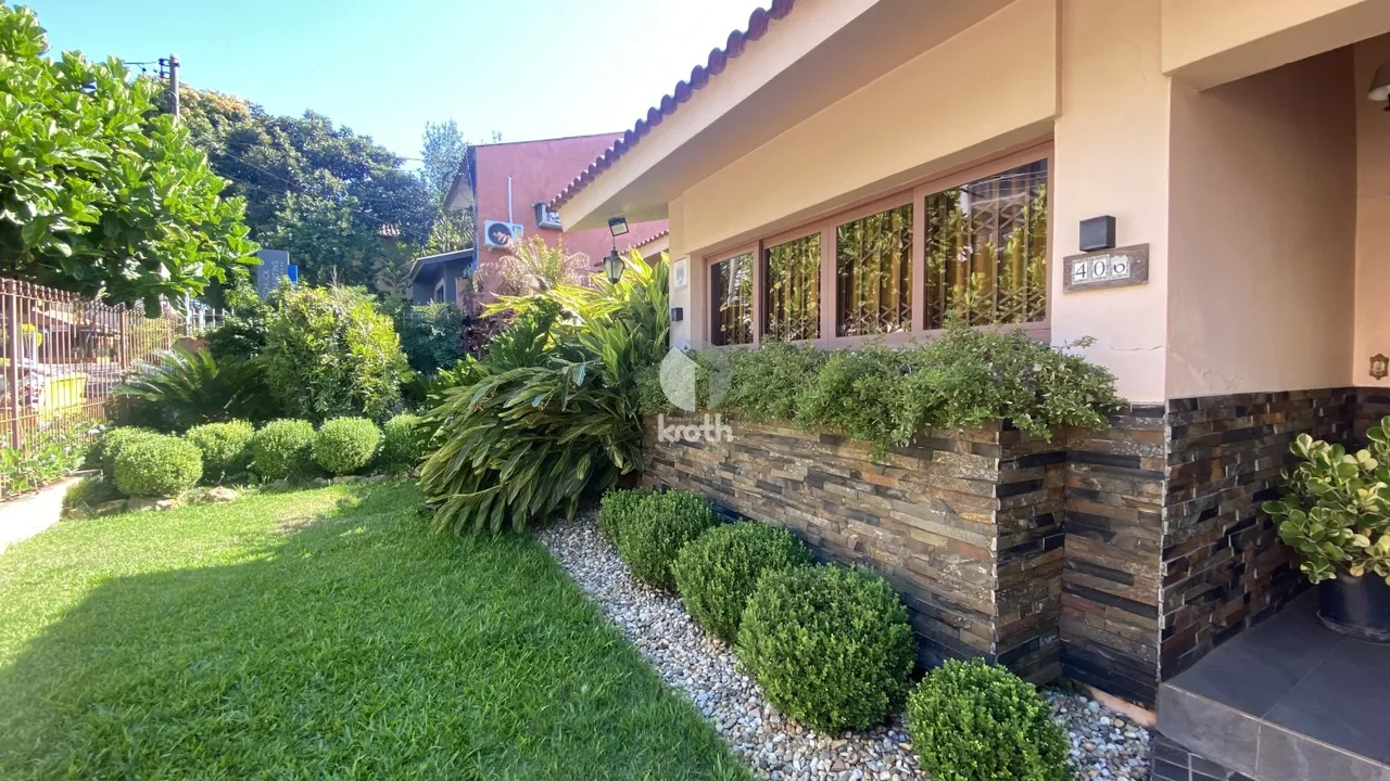 Casa com 3 dormitórios, foto 1