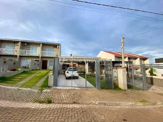 Casa geminada com 2 dormitórios, foto 1