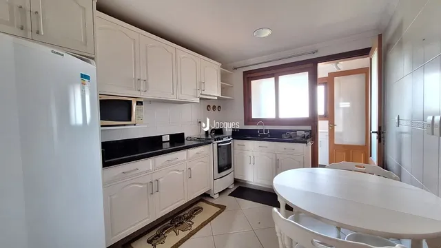 Apartamento com 3 dormitórios, foto 2
