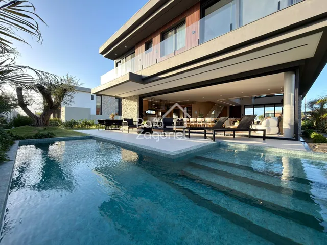 Casa com 6 dormitórios, foto 2