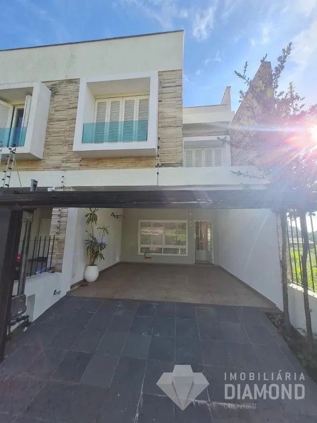 Casa geminada com 3 dormitórios