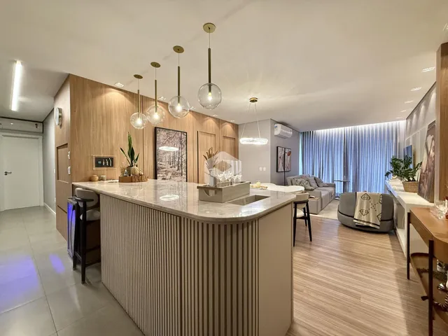 Apartamento com 3 dormitórios