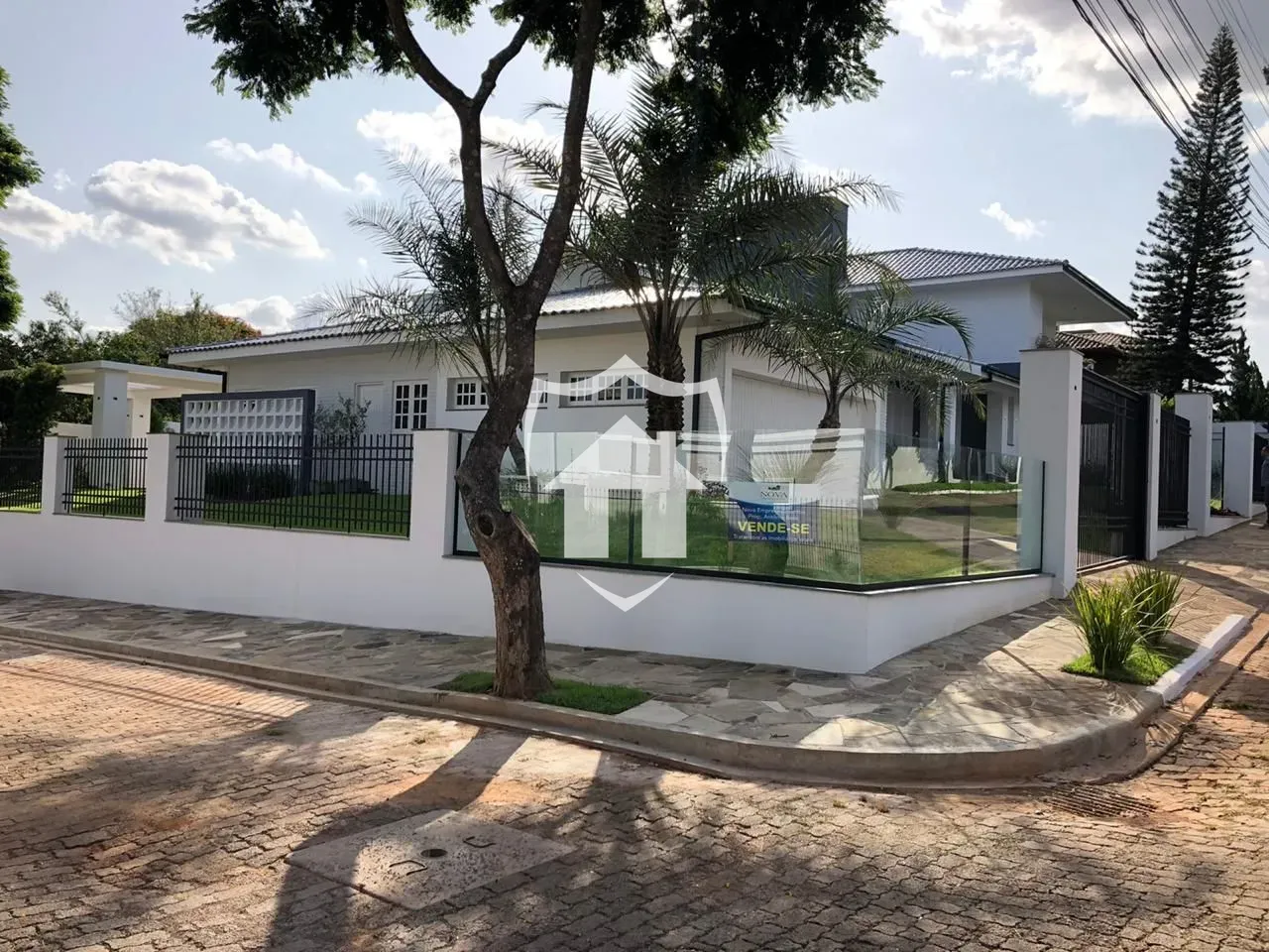 Casa com 3 dormitórios, foto 1
