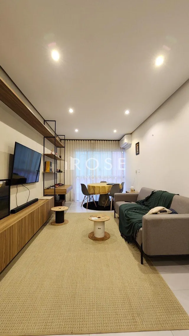 Apartamento com 2 dormitórios