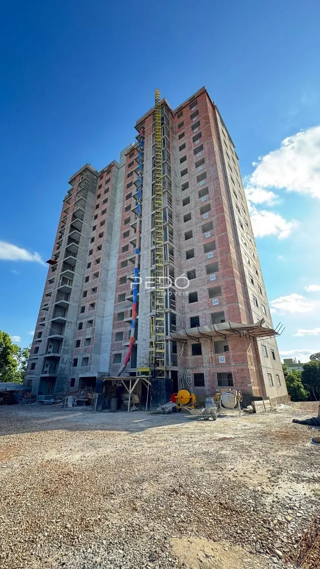 Fachada de um prédio em construção em Lajeado.