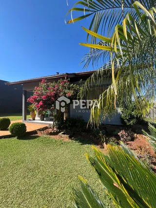 Casa com 4 dormitórios, foto 1