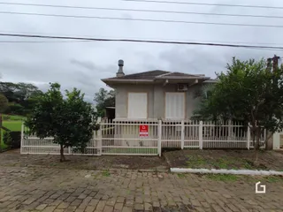 Casa com 5 dormitórios, foto 1