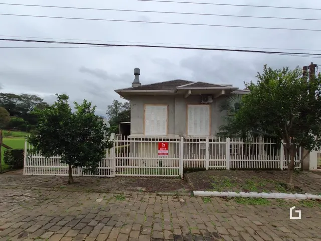 Casa com 5 dormitórios, foto 1