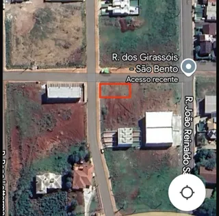Vista aérea de um lote residencial em Lajeado, mostrando a disposição da propriedade e as vias de acesso.