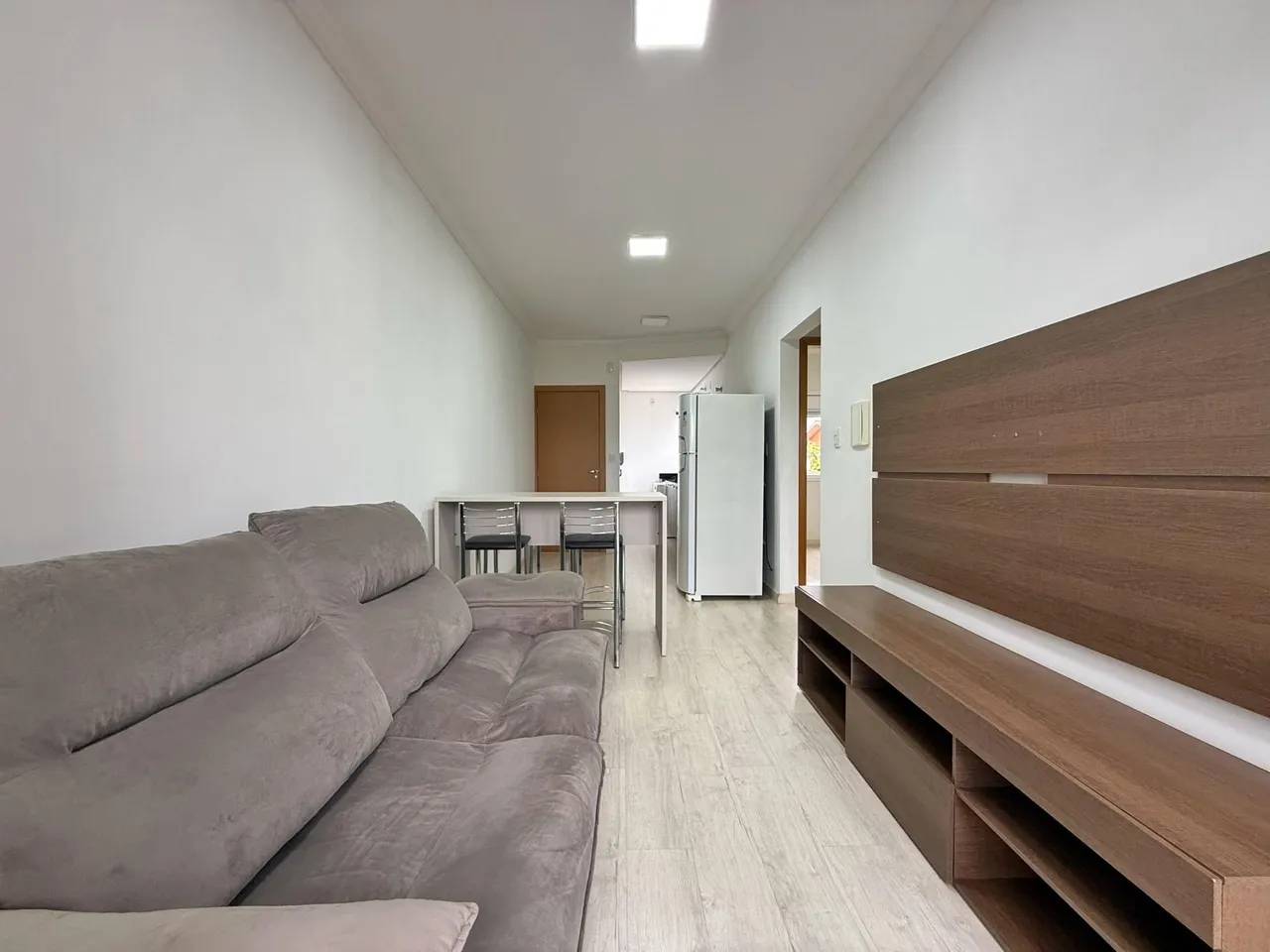 Apartamento com 2 dormitórios, foto 1