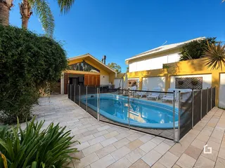 Casa com 6 dormitórios, foto 31