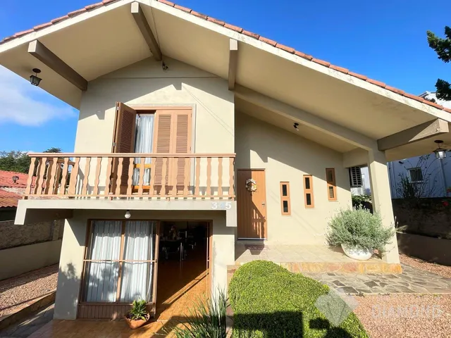 Casa com 3 dormitórios