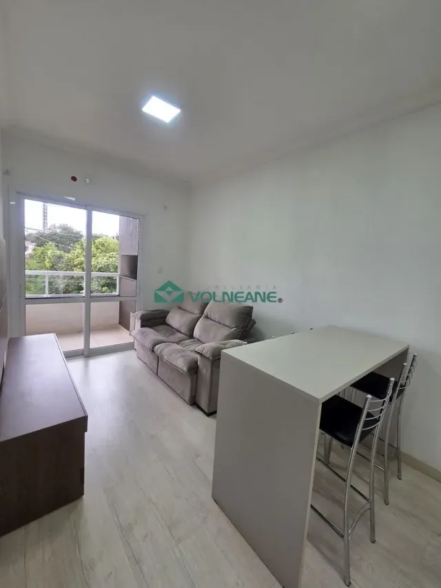 Apartamento com 2 dormitórios, foto 2