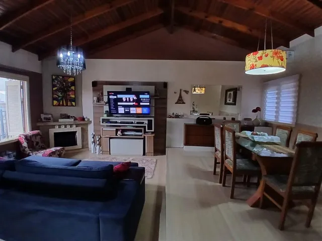 Casa com 3 dormitórios