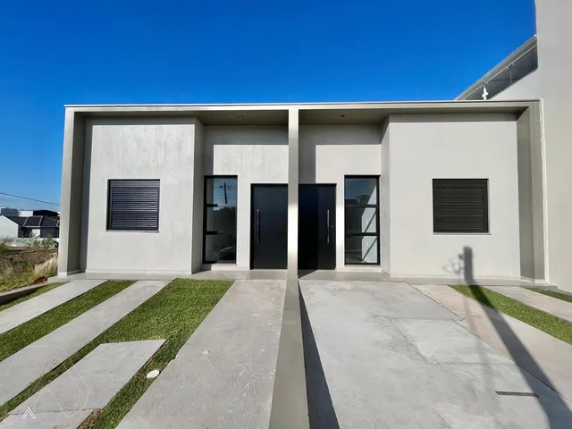 Casa geminada com 2 dormitórios