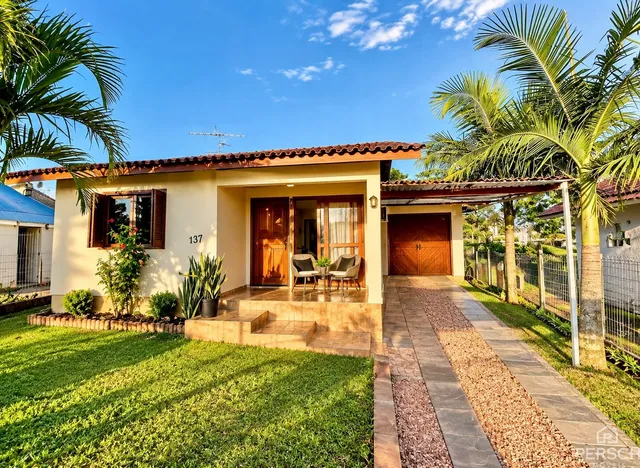 Casa com 3 dormitórios