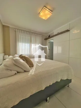 Apartamento com 3 dormitórios