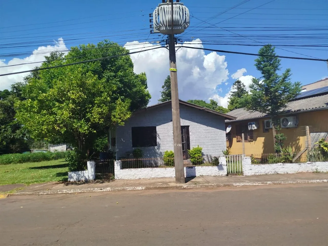 Casa com 3 dormitórios, foto 1