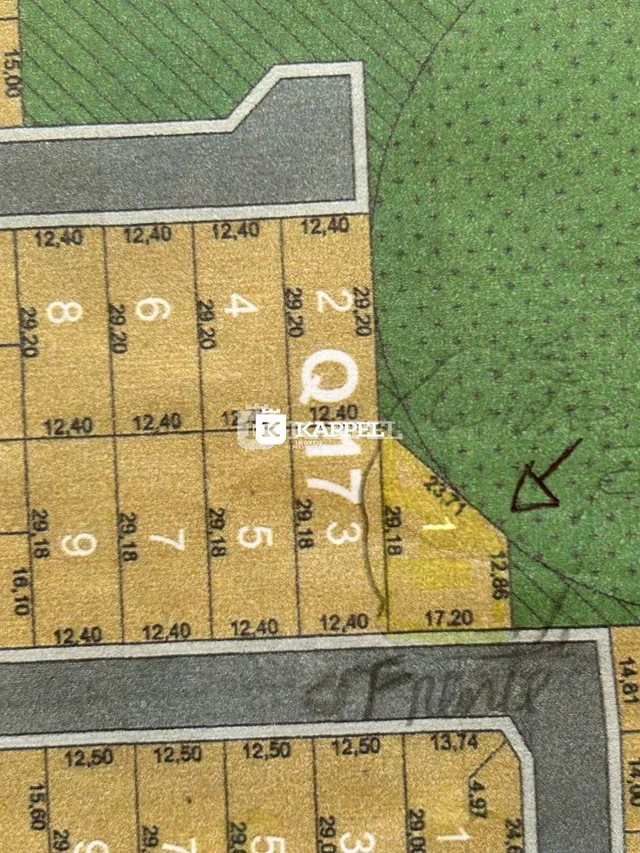 A planta baixa exibe o layout dimensional de um imóvel em Lajeado.
