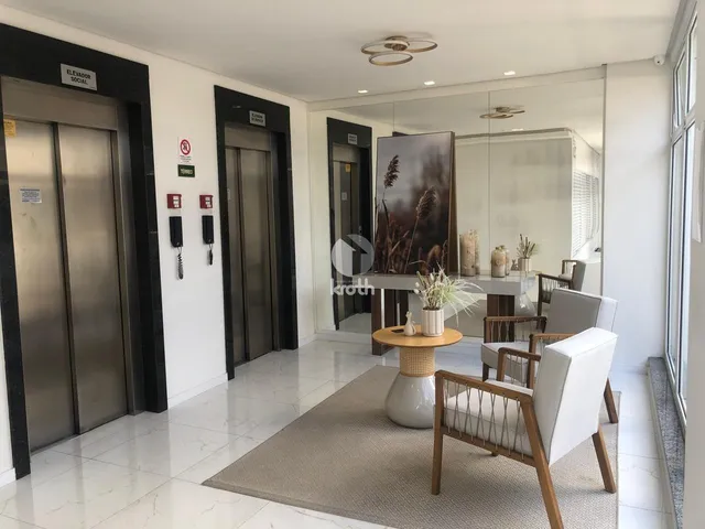 Apartamento com 2 dormitórios, foto 2