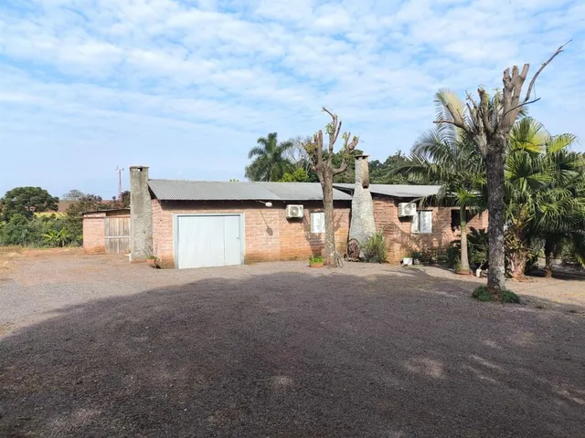 Área rural com 3 dormitórios