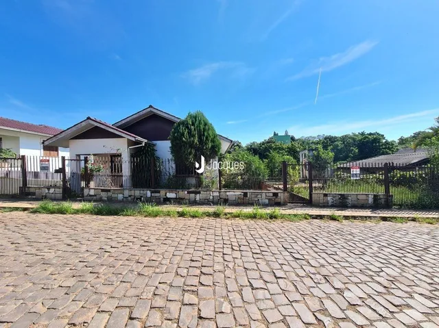 Casa com 2 dormitórios