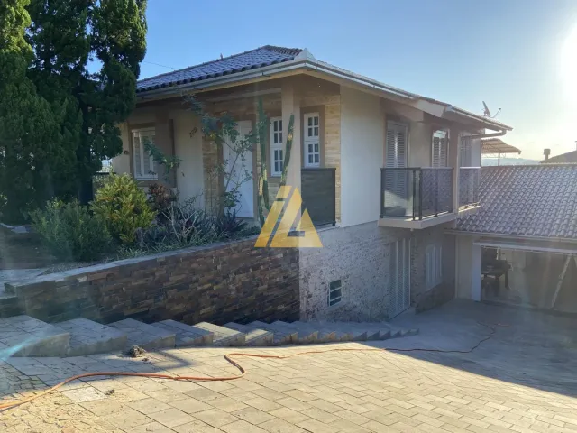 Casa com 4 dormitórios, foto 3
