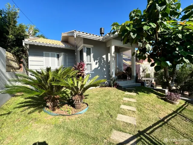 Casa com 3 dormitórios