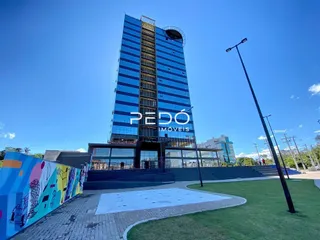 Fachada de um edifício moderno em Lajeado, Brasil.