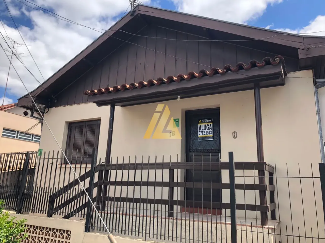 Casa com 5 dormitórios, foto 1