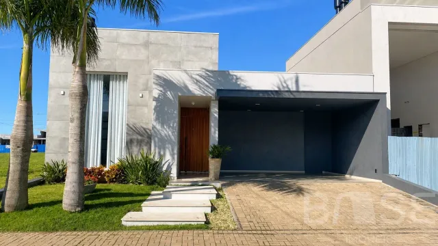 Casa com 3 dormitórios