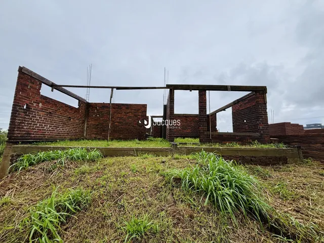 Terreno com 3 dormitórios