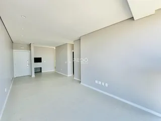 Hall de um apartamento moderno em Lajeado.