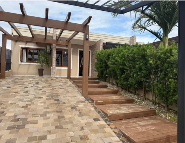 Casa geminada com 2 dormitórios