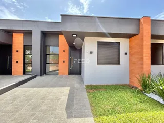 Fachada moderna de uma residência em Lajeado, Brasil.