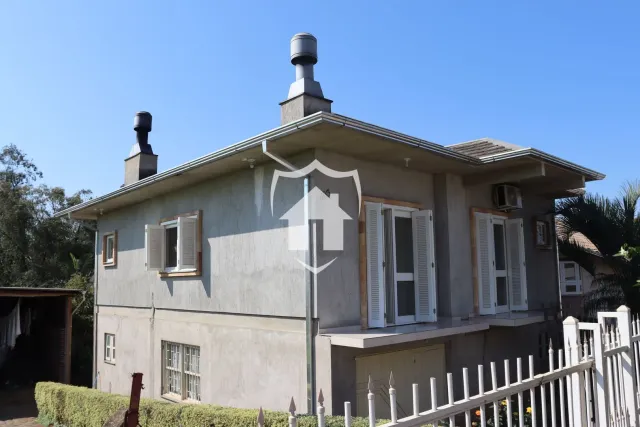 Casa com 5 dormitórios
