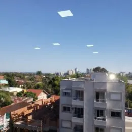 Vista panorâmica da paisagem urbana de Lajeado, Brasil, mostrando edifícios e o céu.