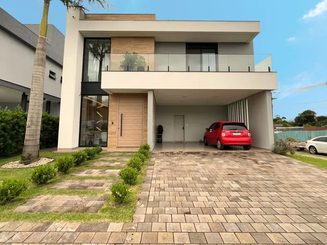Casa com 4 dormitórios