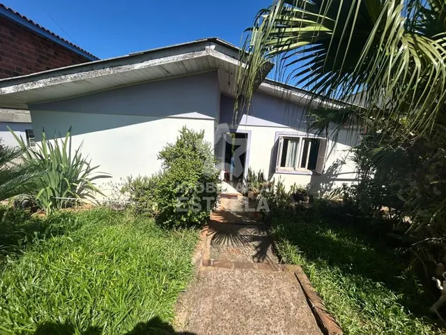 Casa com 2 dormitórios