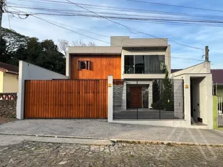 Casa com 5 dormitórios, foto 1
