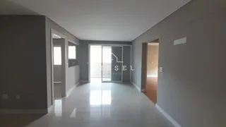 Apartamento com 2 dormitórios, foto 2