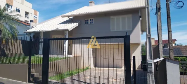 Casa com 3 dormitórios