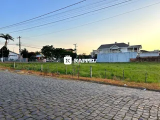 Fachada de uma casa em Lajeado, Brasil, vista da rua.