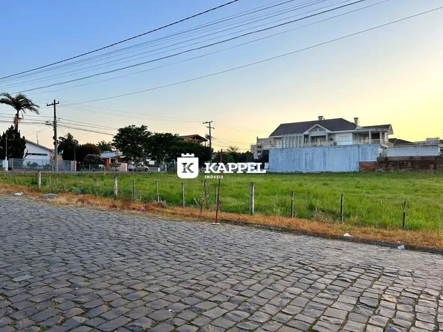 Fachada de uma casa em Lajeado, Brasil, vista da rua.